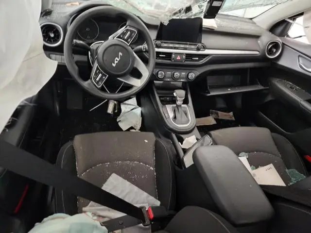 2024 KIA FORTE LX  