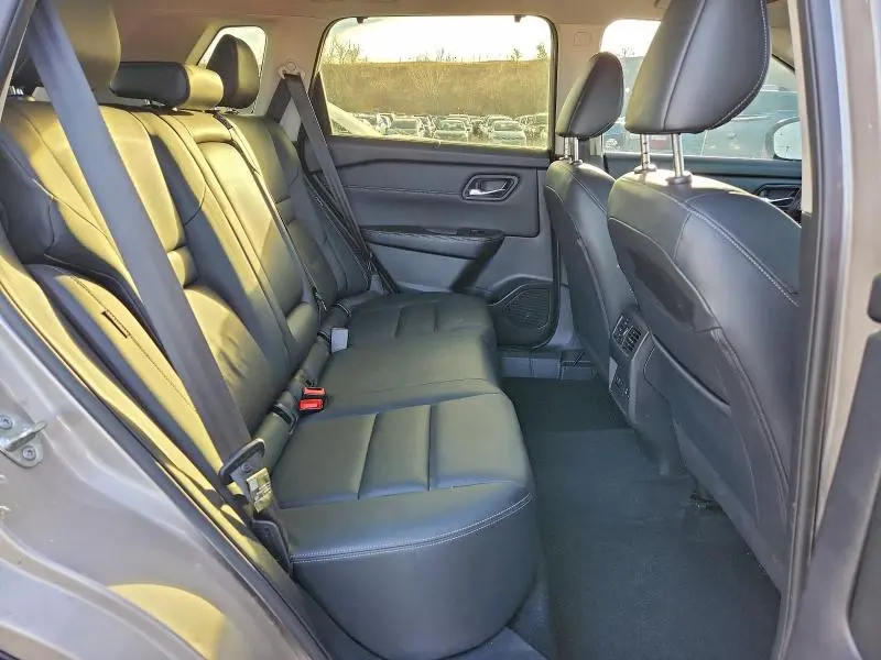 2025 NISSAN ROGUE SL  