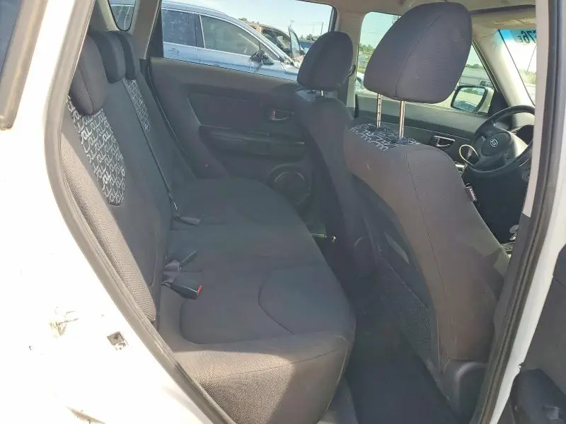 2010 KIA SOUL +  