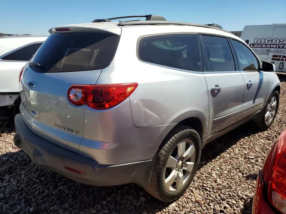 2012 CHEVROLET TRAVERSE LT  
