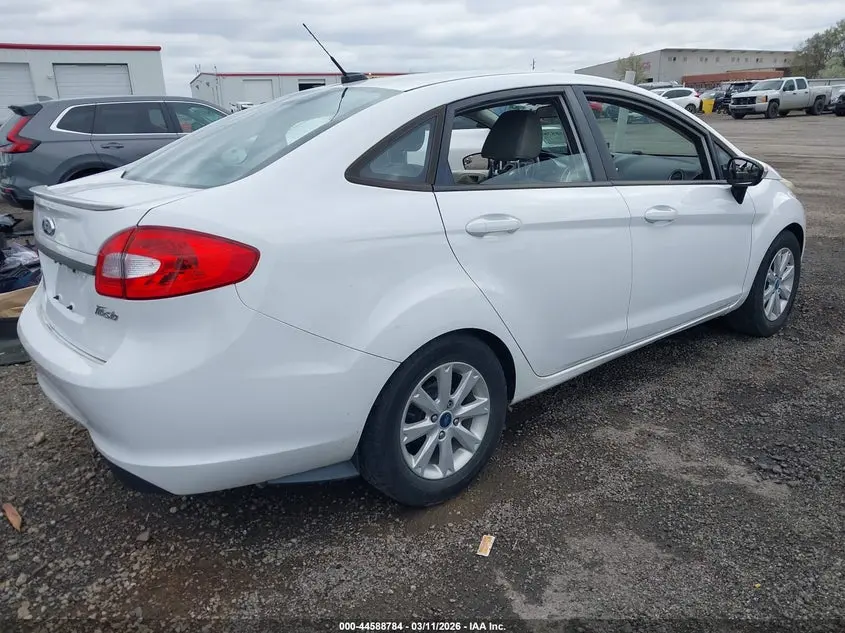 2013 FORD FIESTA SE