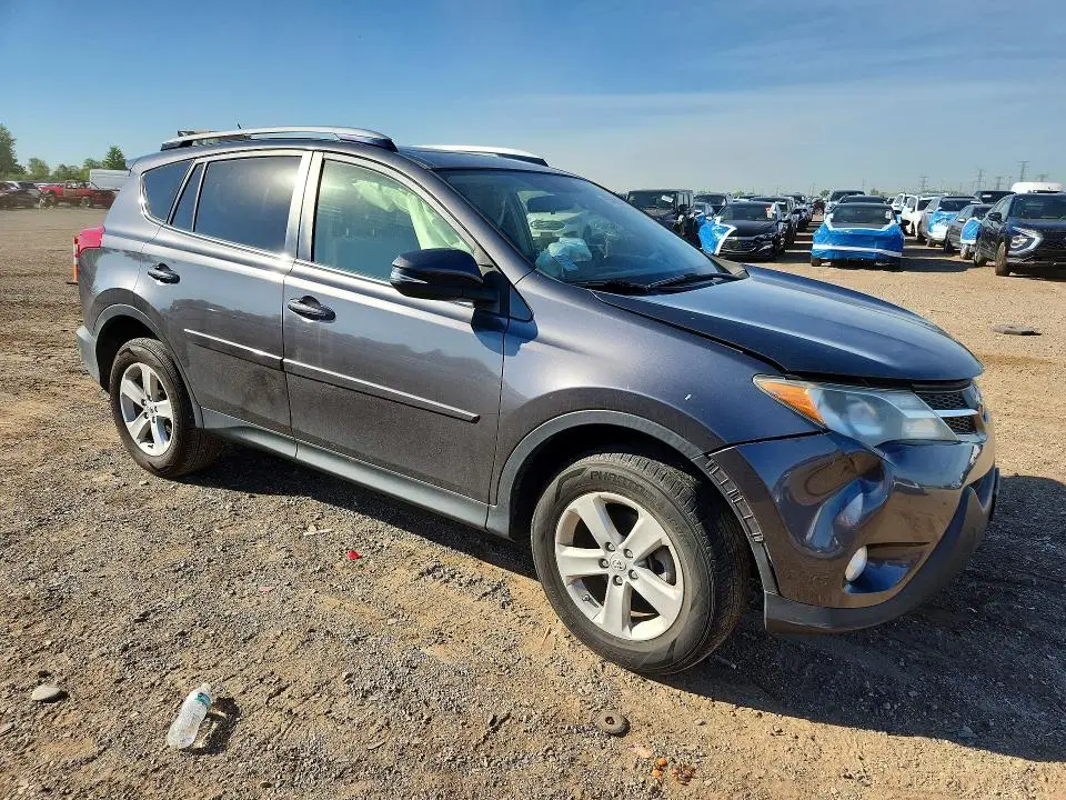 2014 TOYOTA RAV4 XLE  