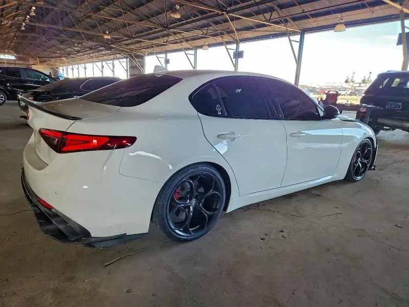 2019 ALFA ROMEO GIULIA   