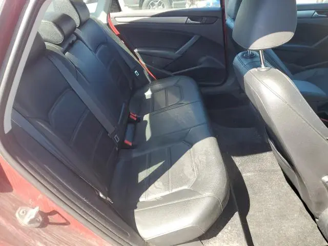 2015 VOLKSWAGEN PASSAT S  