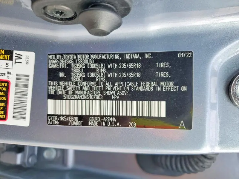 2022 TOYOTA HIGHLANDER XLE  