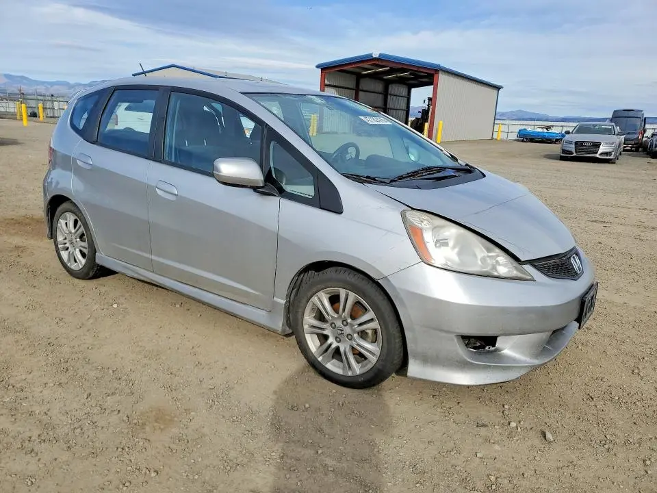 2011 HONDA FIT SPORT  