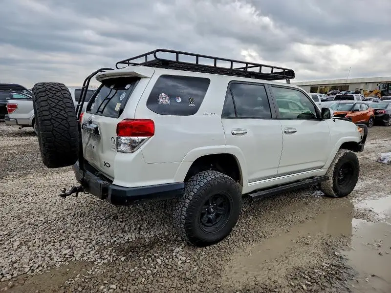 2013 TOYOTA 4RUNNER SR5  
