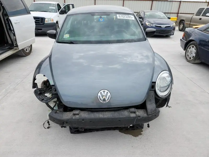 2013 VOLKSWAGEN BEETLE   