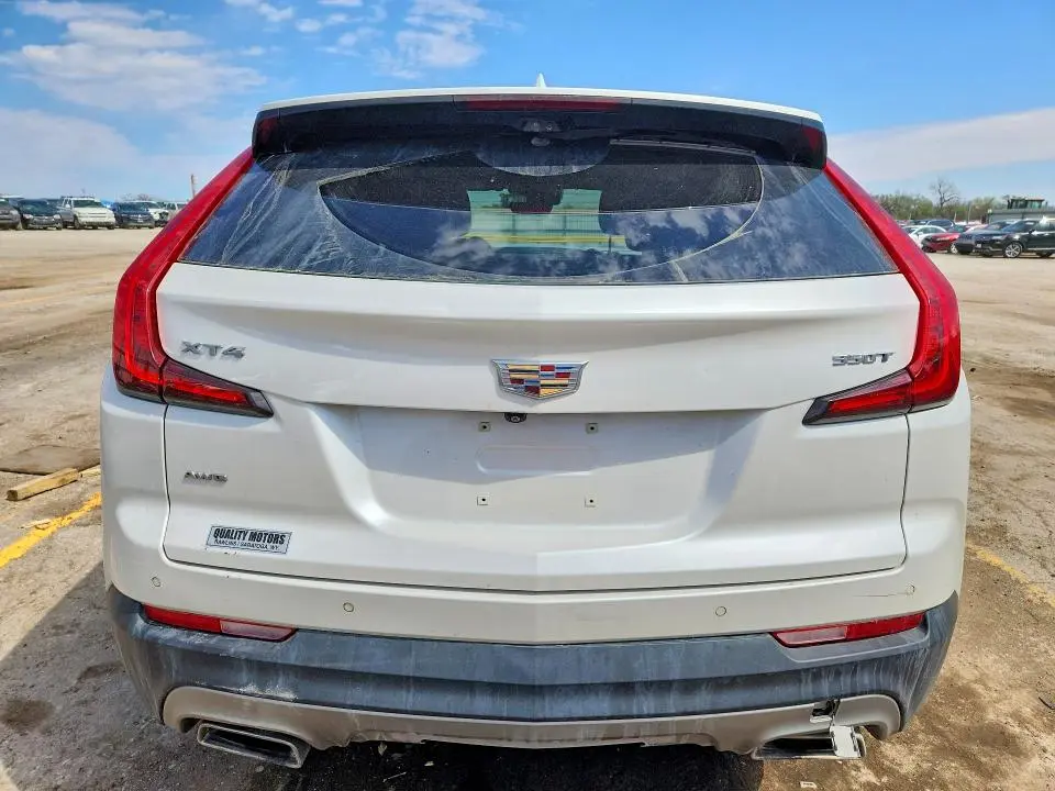 2020 CADILLAC XT4 PREMIUM LUXURY  