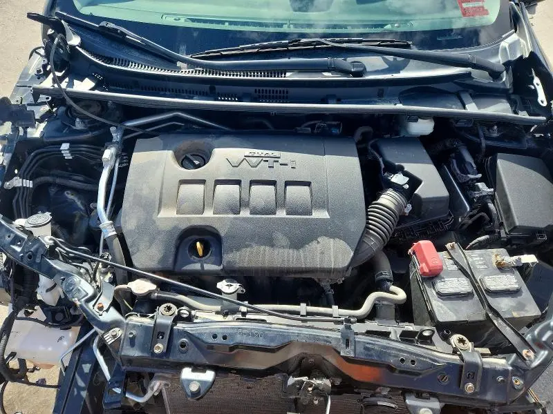 2019 TOYOTA COROLLA SE  