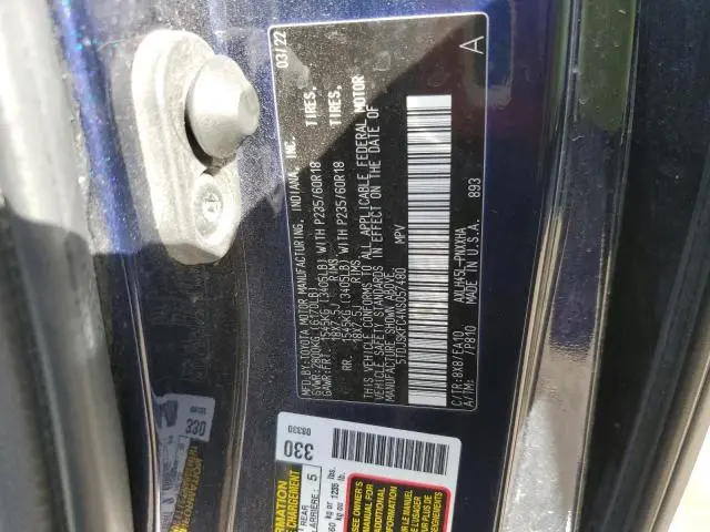 2022 TOYOTA SIENNA XLE  