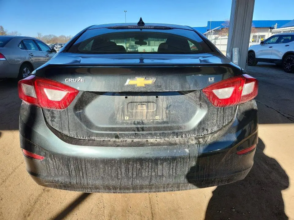 2018 CHEVROLET CRUZE LT  