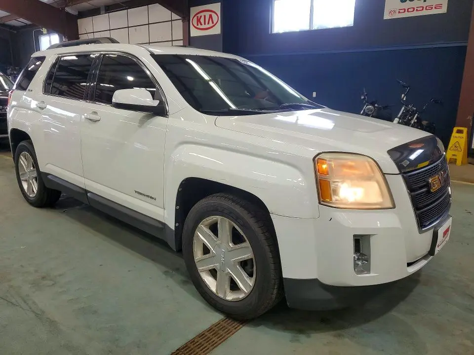 2011 GMC TERRAIN SLE  