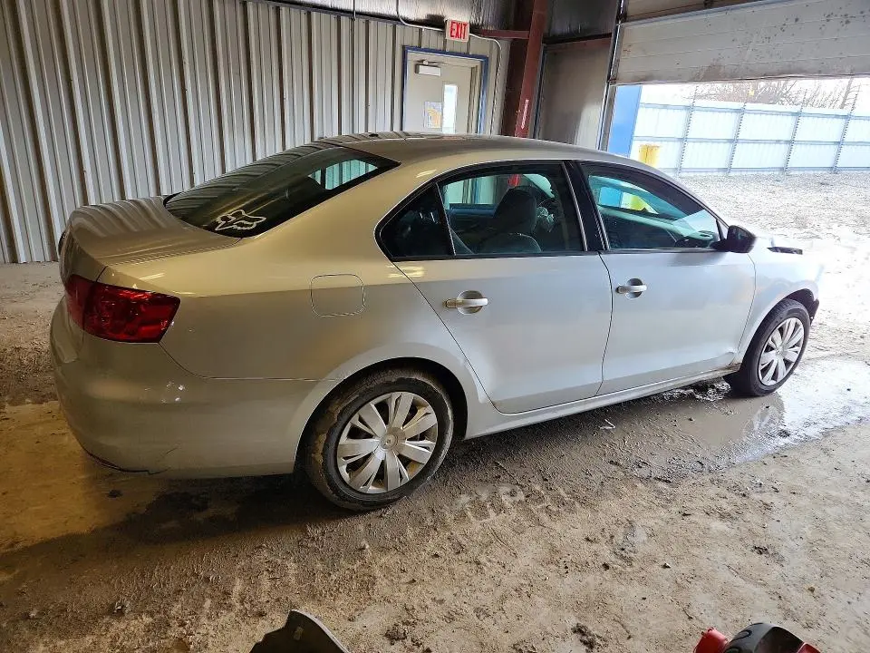 2013 VOLKSWAGEN JETTA BASE  