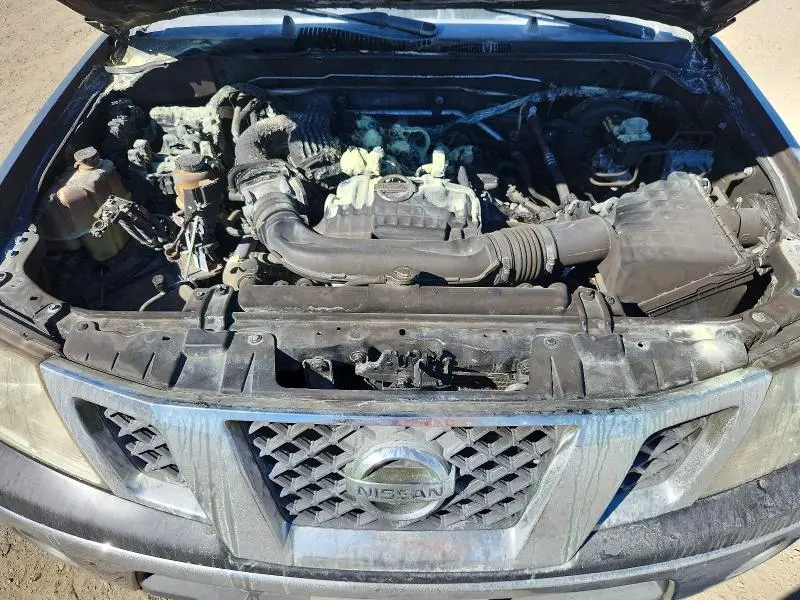 2010 NISSAN FRONTIER SE V6  