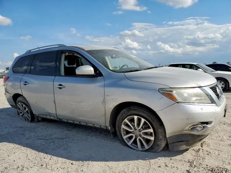 2016 NISSAN PATHFINDER S  