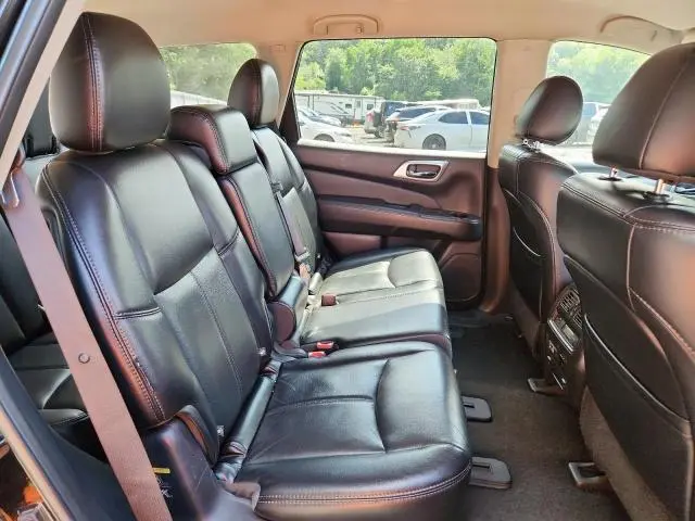 2020 NISSAN PATHFINDER SL  