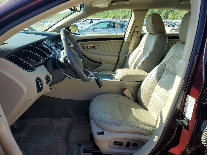 2011 FORD TAURUS LIMITED  