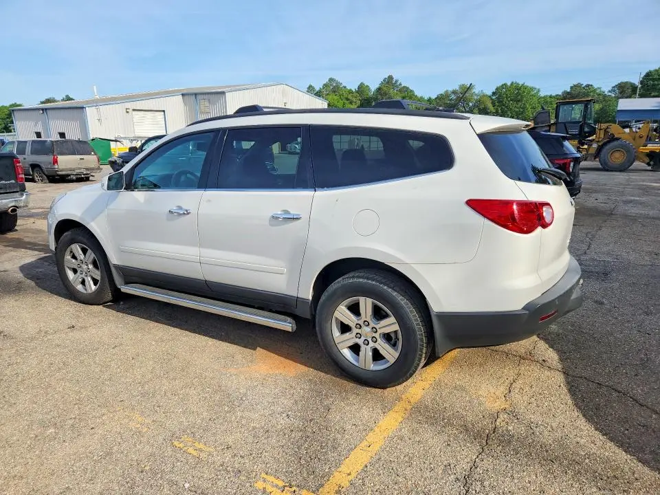 2011 CHEVROLET TRAVERSE LT  