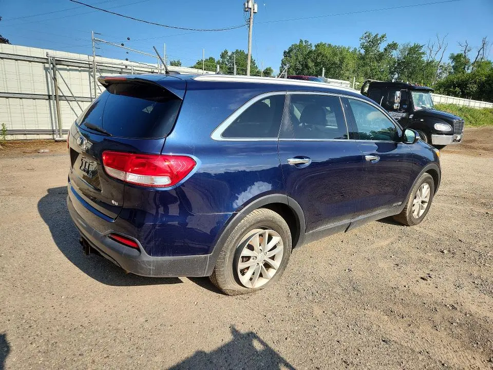 2018 KIA SORENTO LX V6  