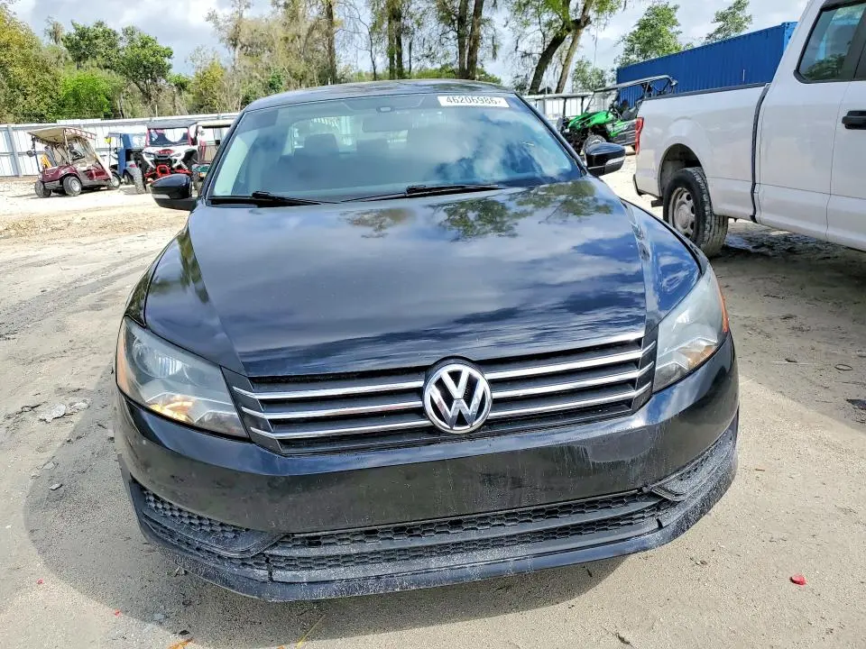 2013 VOLKSWAGEN PASSAT S  