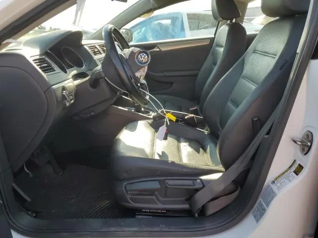 2017 VOLKSWAGEN JETTA SE  