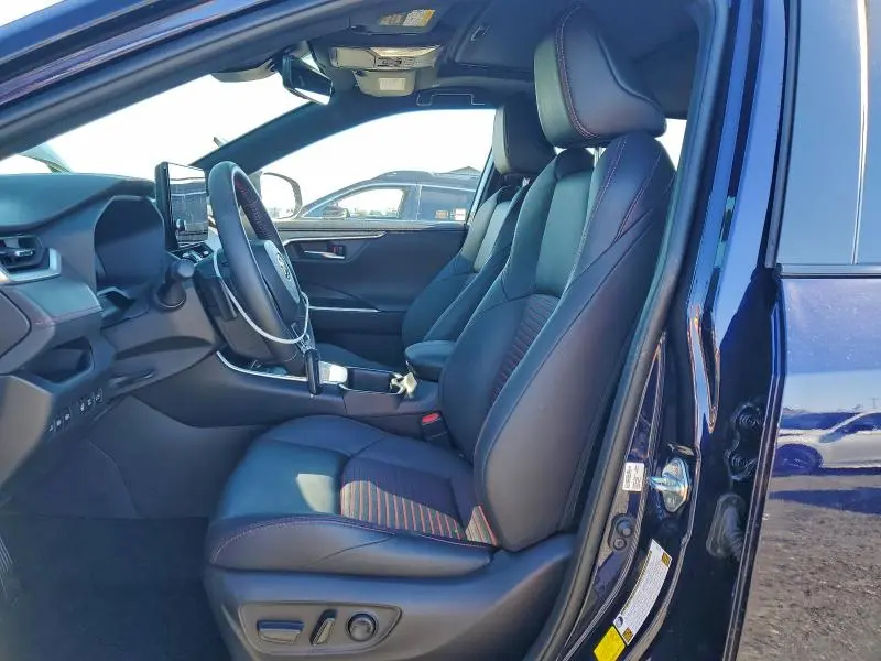 2025 TOYOTA RAV4 XSE  