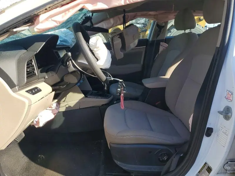 2019 HYUNDAI ELANTRA SEL  