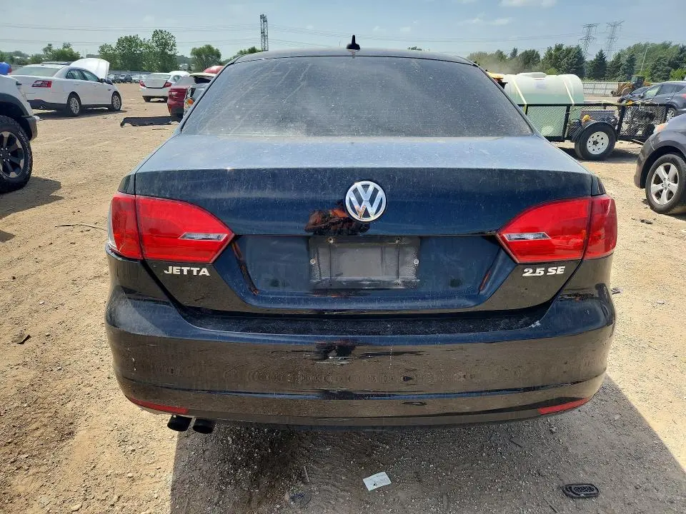 2012 VOLKSWAGEN JETTA SE  