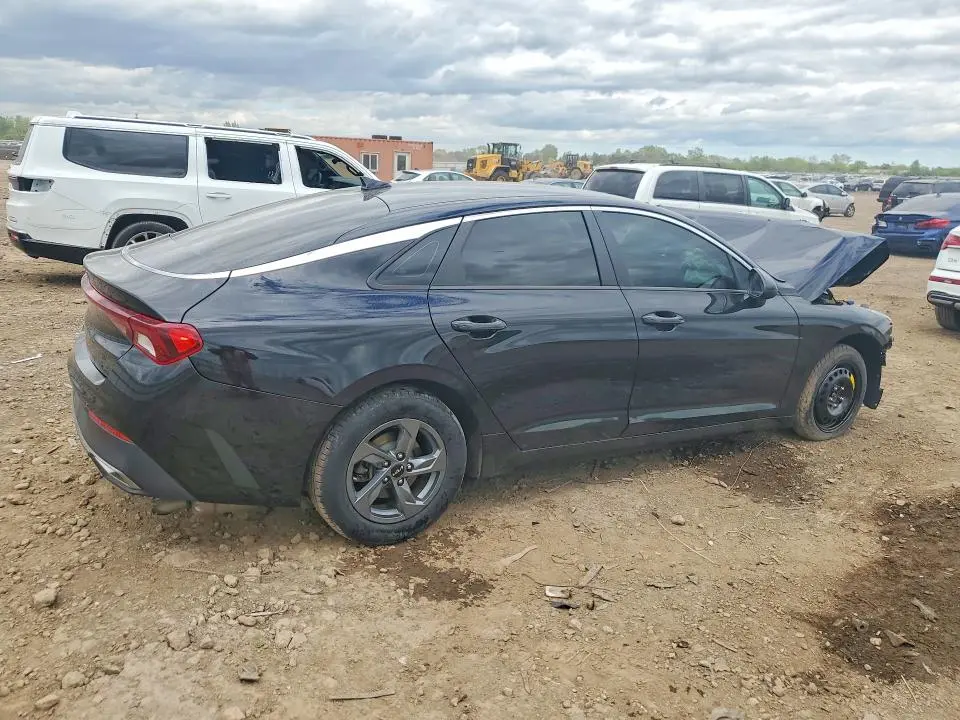 2022 KIA K5 LX  