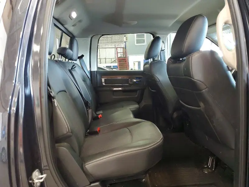 2016 RAM 1500 LARAMIE  
