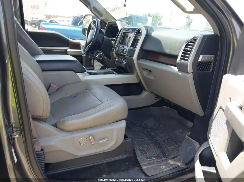 2015 FORD F-150 LARIAT