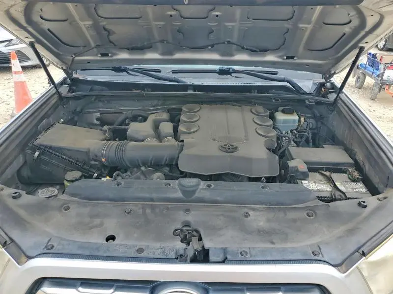 2012 TOYOTA 4RUNNER SR5  