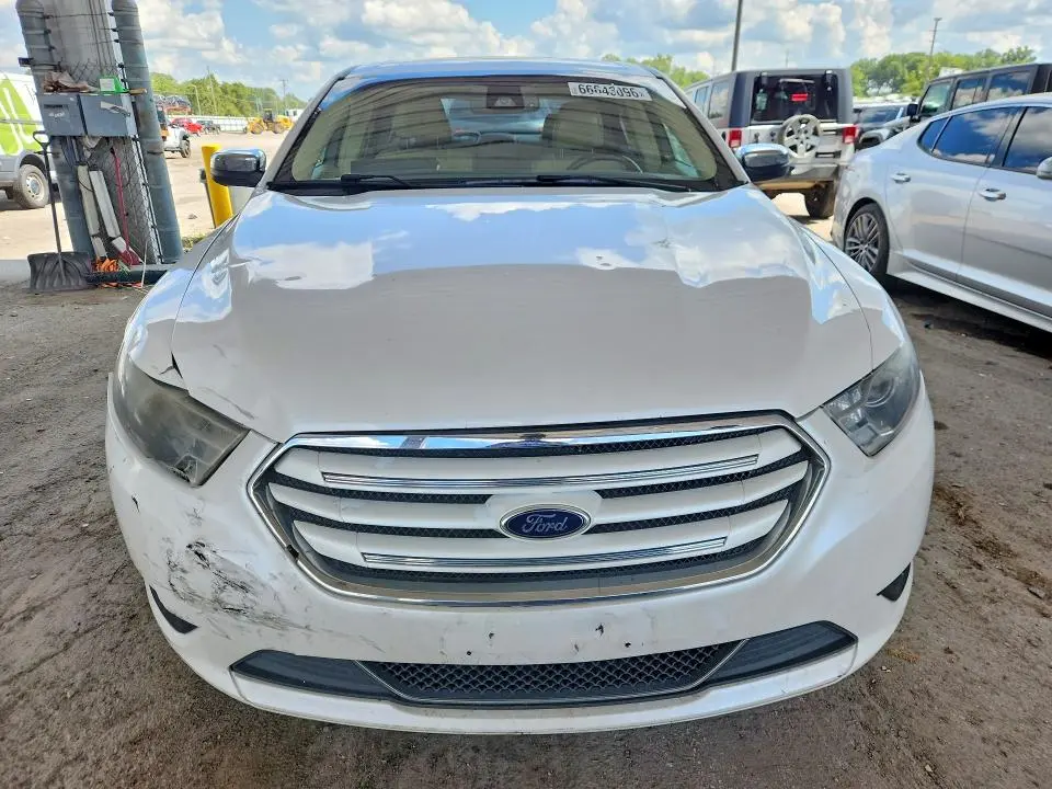 2015 FORD TAURUS LIMITED  