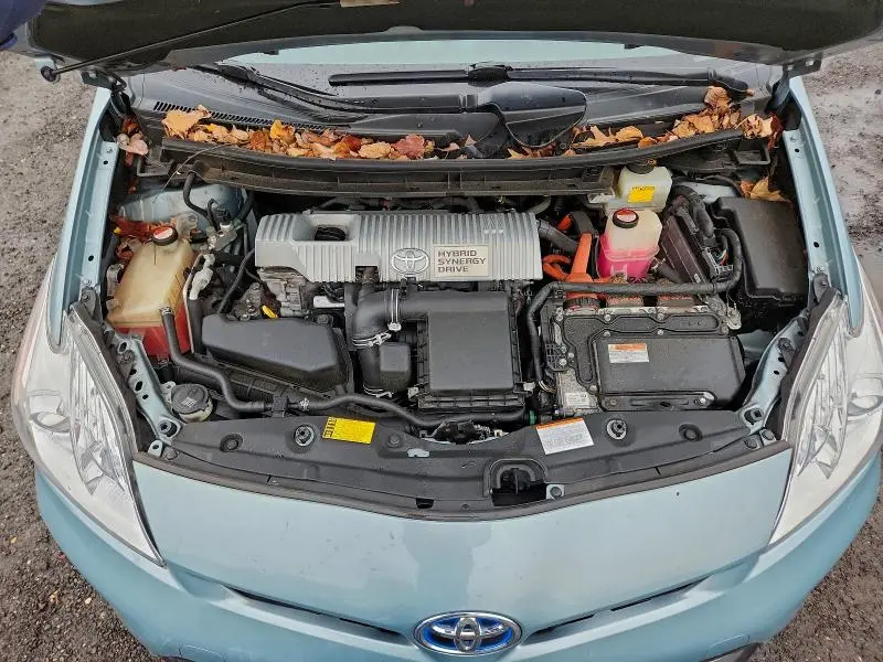 2015 TOYOTA PRIUS   