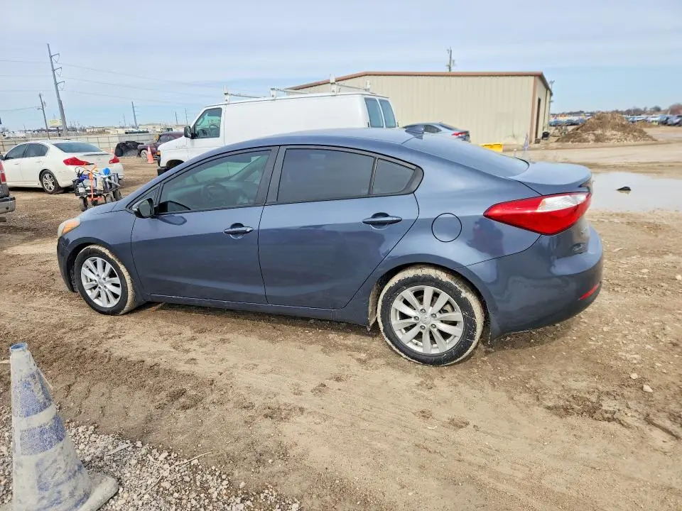 2015 KIA FORTE LX  