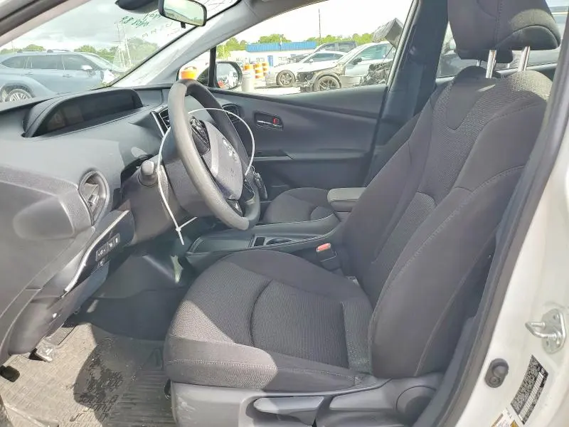 2020 TOYOTA PRIUS LE  