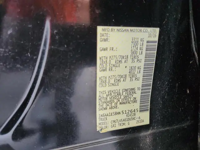 2017 NISSAN TITAN SV