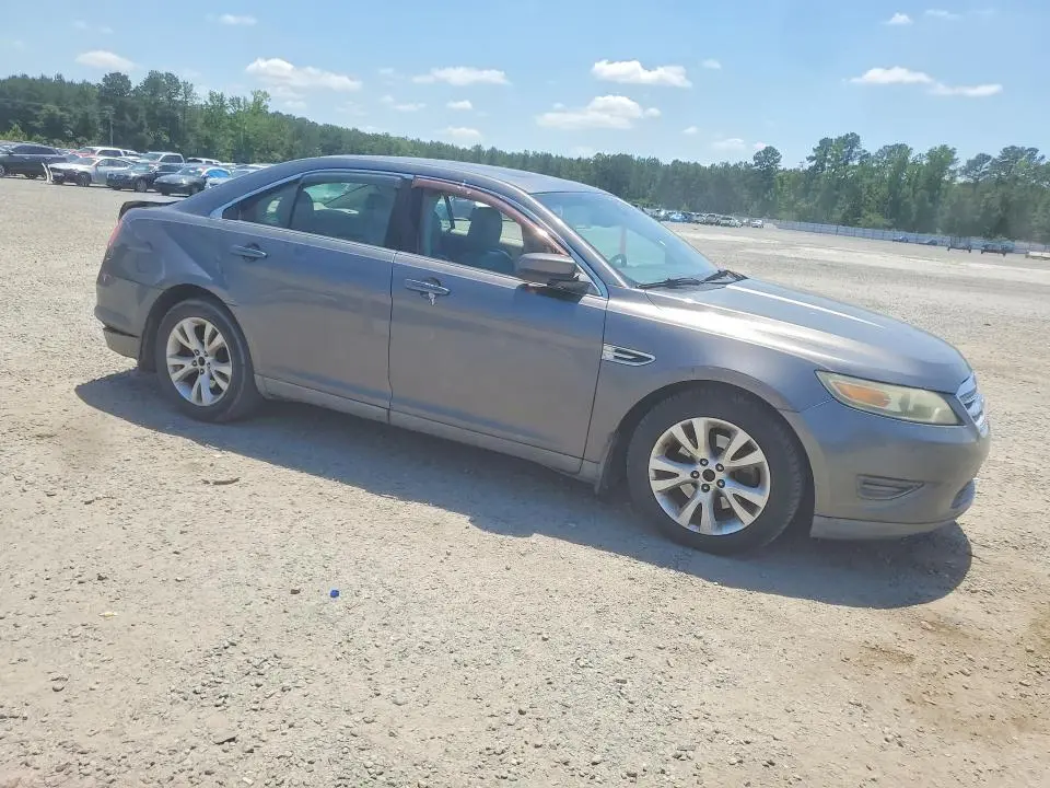 2011 FORD TAURUS SEL  