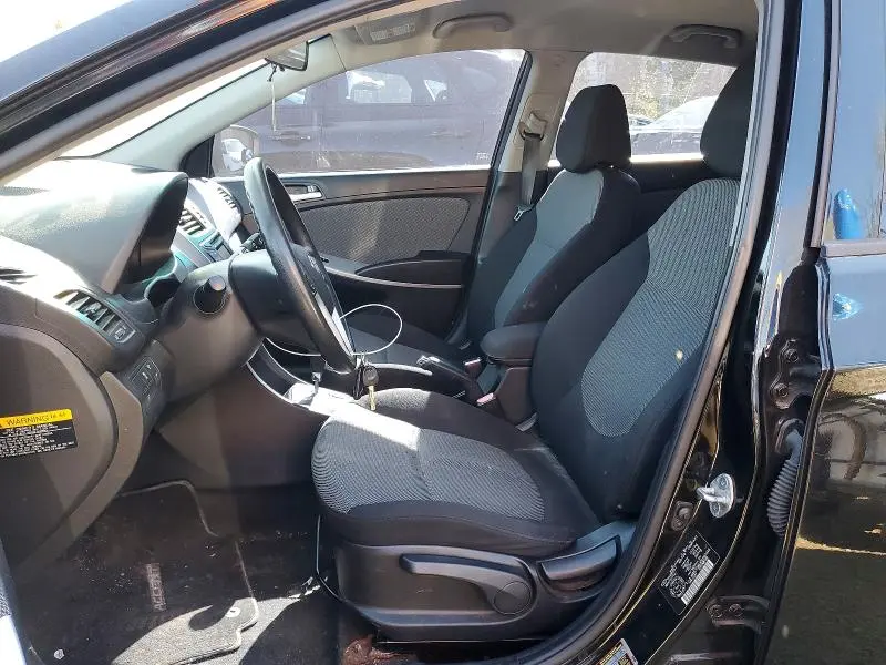 2013 HYUNDAI ACCENT GS  