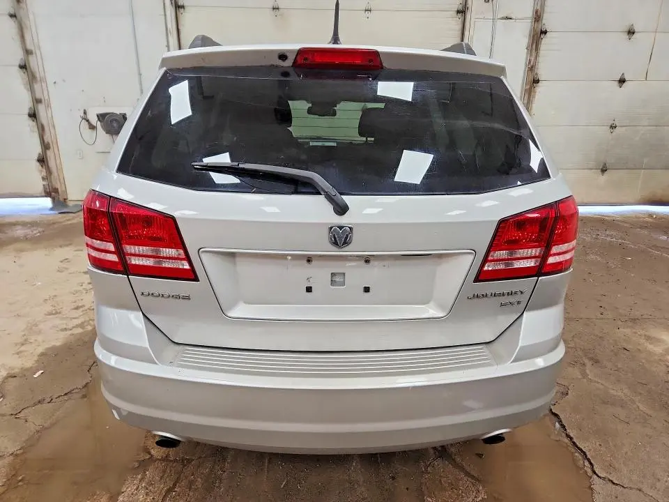 2010 DODGE JOURNEY SXT  
