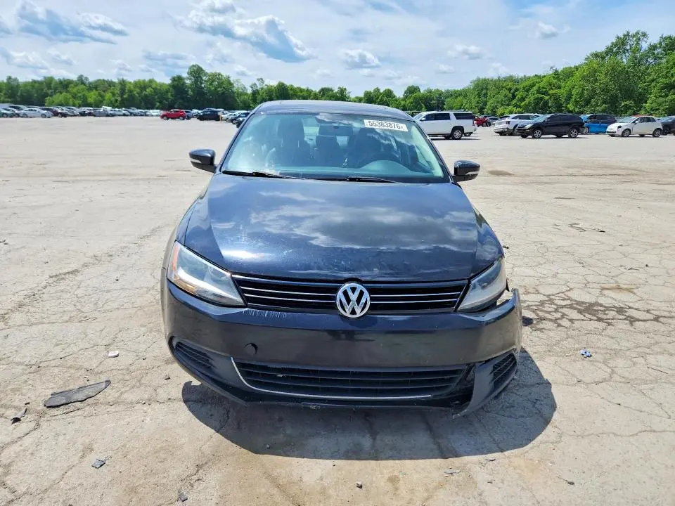 2014 VOLKSWAGEN JETTA SE  