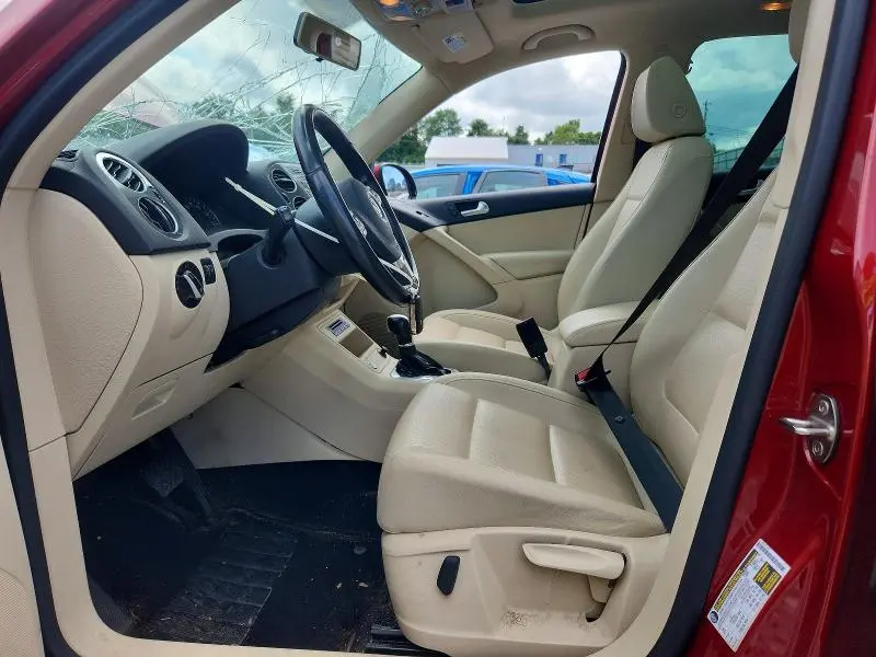 2015 VOLKSWAGEN TIGUAN S  