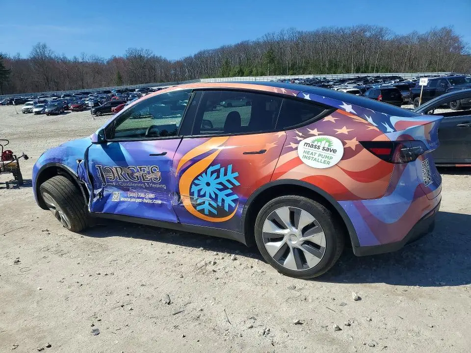 2024 TESLA MODEL Y   
