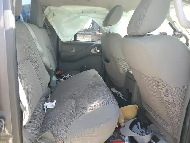2016 NISSAN FRONTIER S  