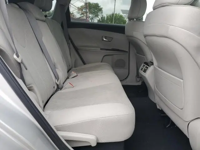 2010 TOYOTA VENZA