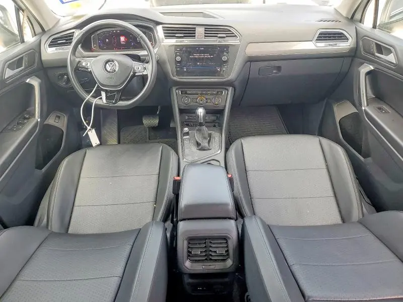 2020 VOLKSWAGEN TIGUAN SE  