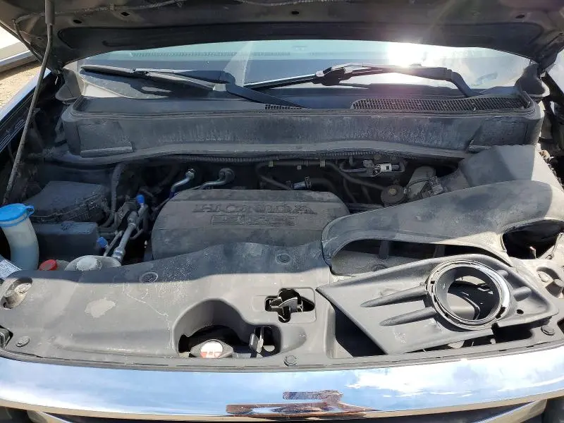 2015 HONDA PILOT SE  