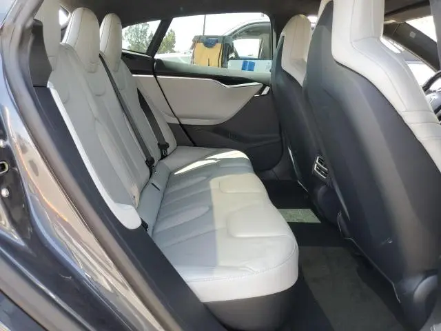 2015 TESLA MODEL S   