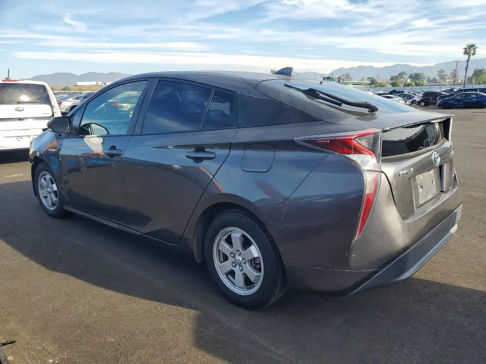 2016 TOYOTA PRIUS   